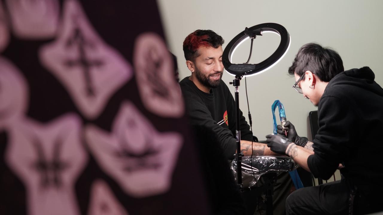 VILLA ALEMANA SE LLENA DE TINTA: VUELVE POPULAR EXPO DE TATUAJES CON MÁS DE 30 ARTISTAS REGIONALES