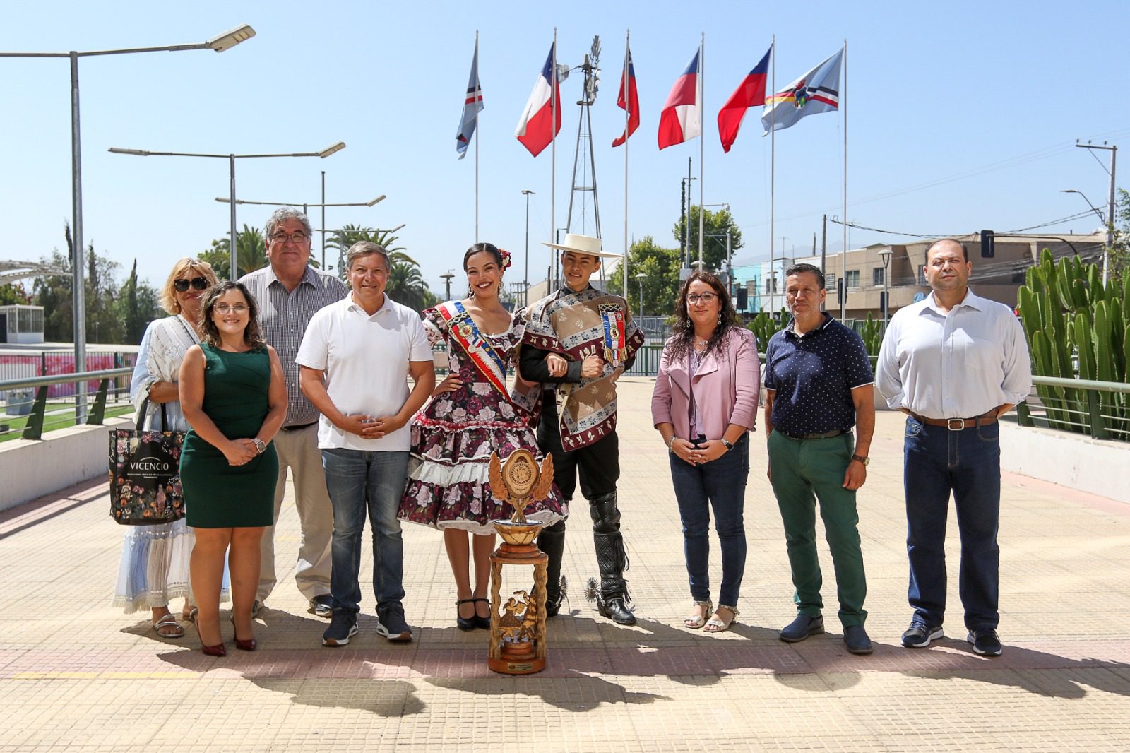 CAMPEONES NACIONALES DE CUECA FUERON RECIBIDOS EN LA MUNICIPALIDAD DE VILLA ALEMANA