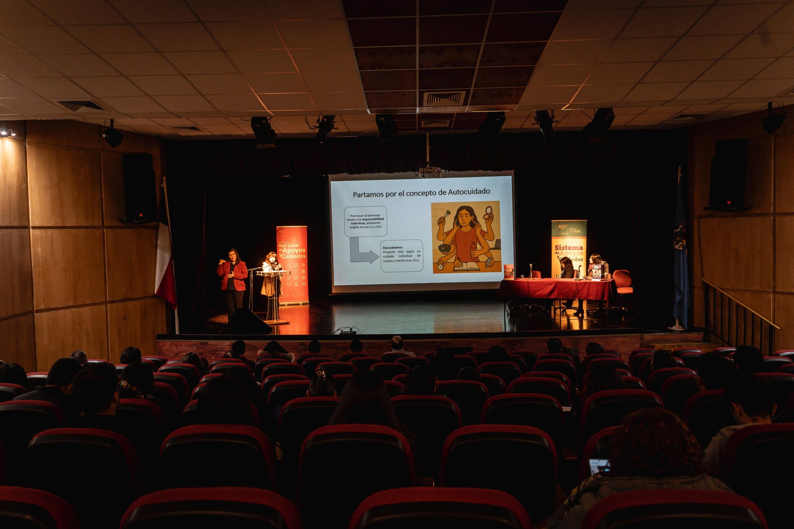 Villa Alemana inaugura ciclo de seminarios sobre cuidados con enfoque integral