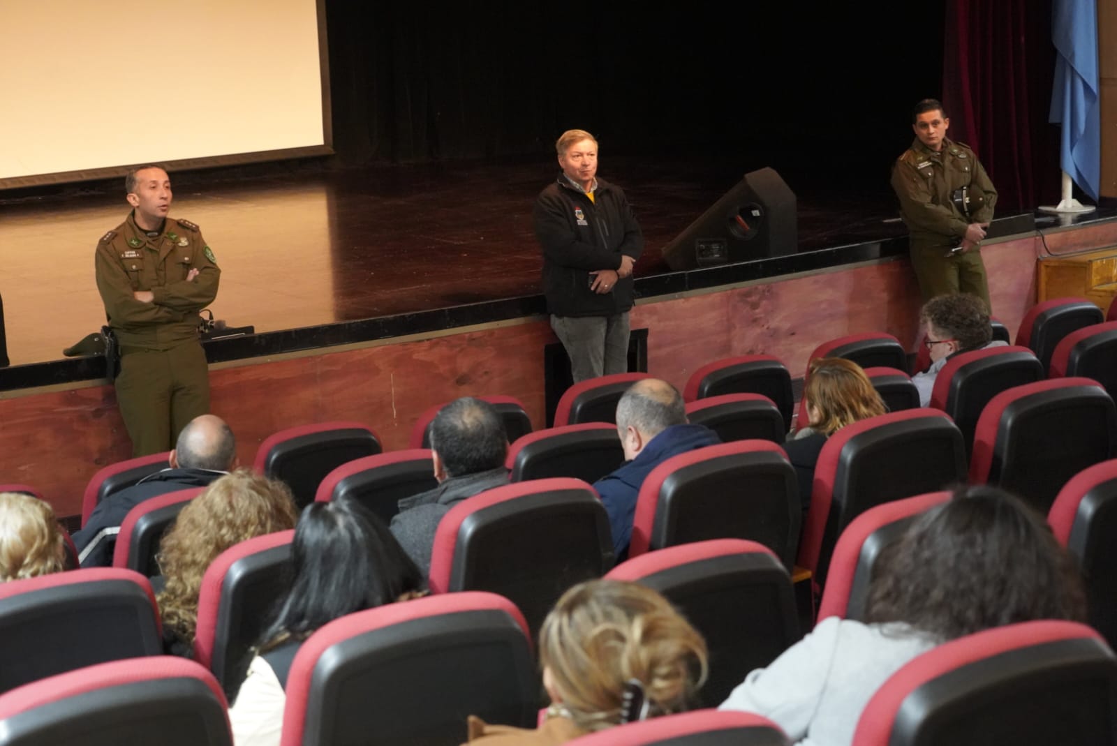 Municipio de Villa Alemana coordina trabajos en Seguridad en conjunto con Carabineros, Asociación y Cámara de Comercio