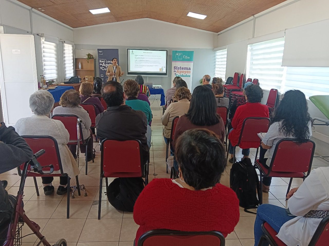Villa Alemana conmemora el Día Mundial del Alzheimer con actividades de educación y reflexión comunitaria