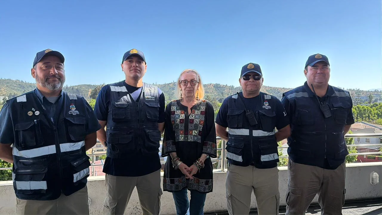 Vecina felicita a equipo de Seguridad Pública de Villa Alemana por rápido operativo que permitió rescate de adulta mayor