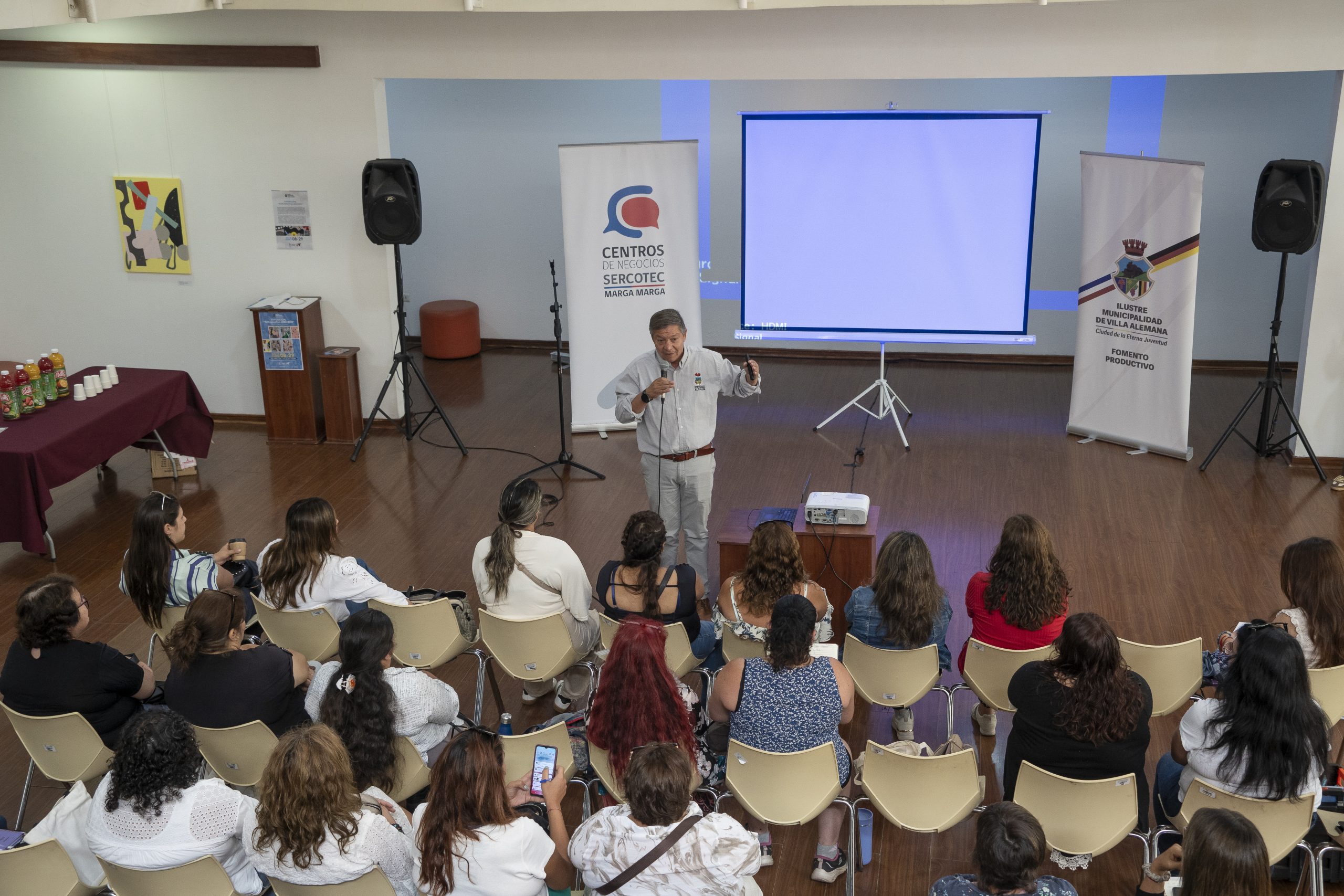 Academia de Mujeres Empresarias dio inicio a su ciclo formativo con participación de 55 emprendedoras en Villa Alemana