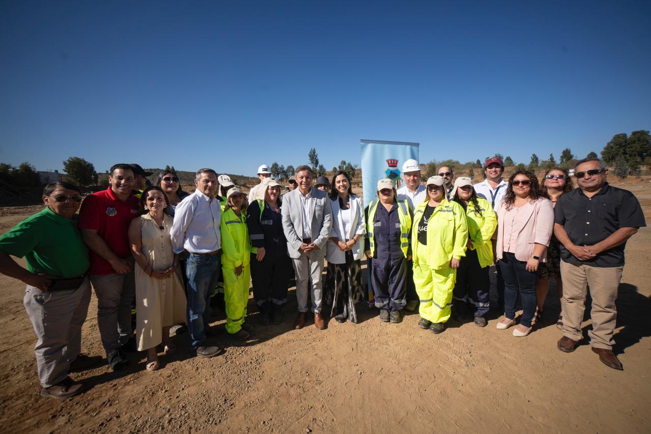 Villa Alemana da puntapié inicial a construcción de su Planta Municipal de Compostaje con entrega oficial de terreno