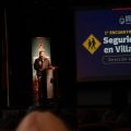 Alcalde Nelson Estay presenta el proyecto de 170 cámaras inteligentes para fortalecer la seguridad en los establecimientos educacionales durante el Primer Encuentro Comunal de Seguridad Escolar en Villa Alemana.