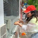 Cerca de 130 voluntarios participan en la jornada más masiva de pintado de locales comerciales del centro de Villa Alemana