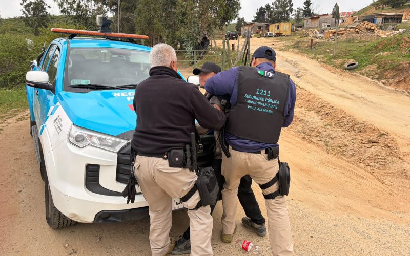 Procedimiento de inspectores de Seguridad Pública de Villa Alemana tras recuperar un vehículo robado